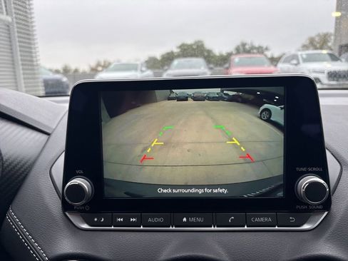 Used 2024 Nissan Sentra SV image 24