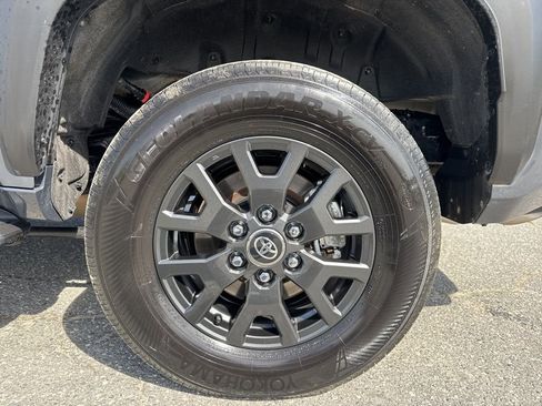 Used 2025 Toyota 4Runner SR5 image 27