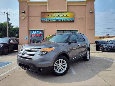 Used 2013 Ford Explorer XLT AWD/4WD image 1