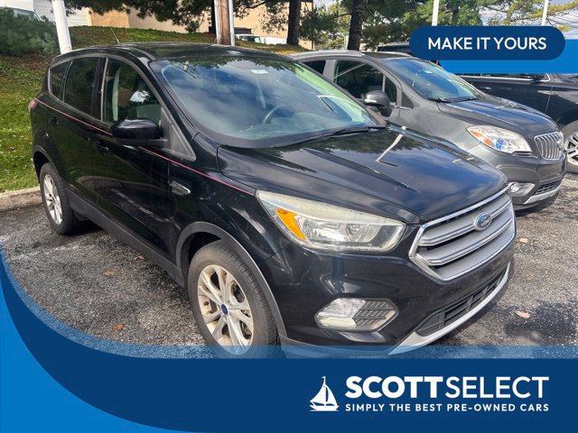 Used 2017 Ford Escape SE AWD/4WD image 1