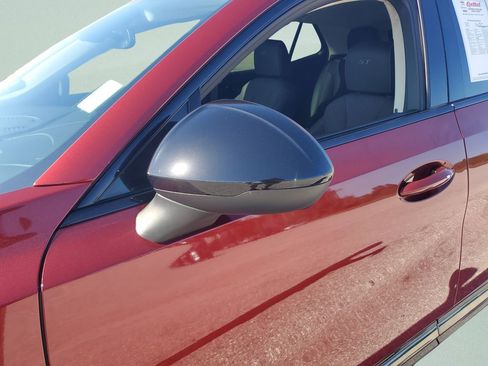 Used 2023 Buick Envision Preferred image 19