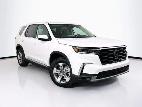 Used 2025 Honda Pilot EX-L image 1