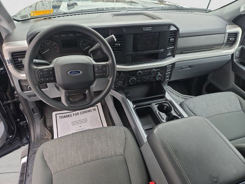 Used 2025 Ford F350 XLT w/ FX4 Off-Road Package image 12