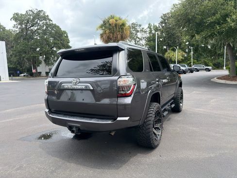 Used 2023 Toyota 4Runner SR5 Premium w/ Moonroof Package AWD/4WD image 19