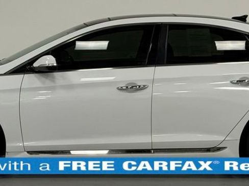 Used 2015 Hyundai Sonata Limited w/ Option Group 05 FWD image 2
