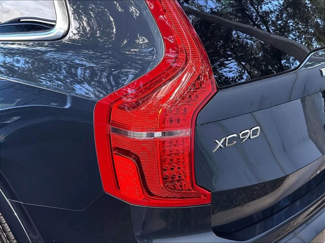 Used 2022 Volvo XC90 T5 Momentum FWD image 30