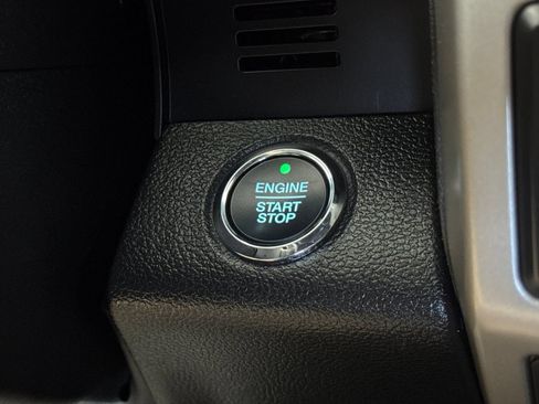 Used 2017 Ford F150 Lariat AWD/4WD image 32