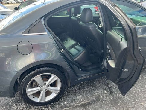 Used 2013 Chevrolet Cruze LT image 11