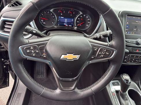 Certified 2021 Chevrolet Equinox LT AWD/4WD image 16
