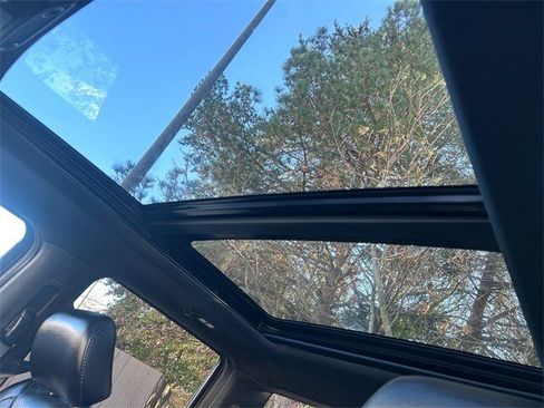 Used 2020 Ford F150 Raptor w/ Equipment Group 802A Luxury image 18