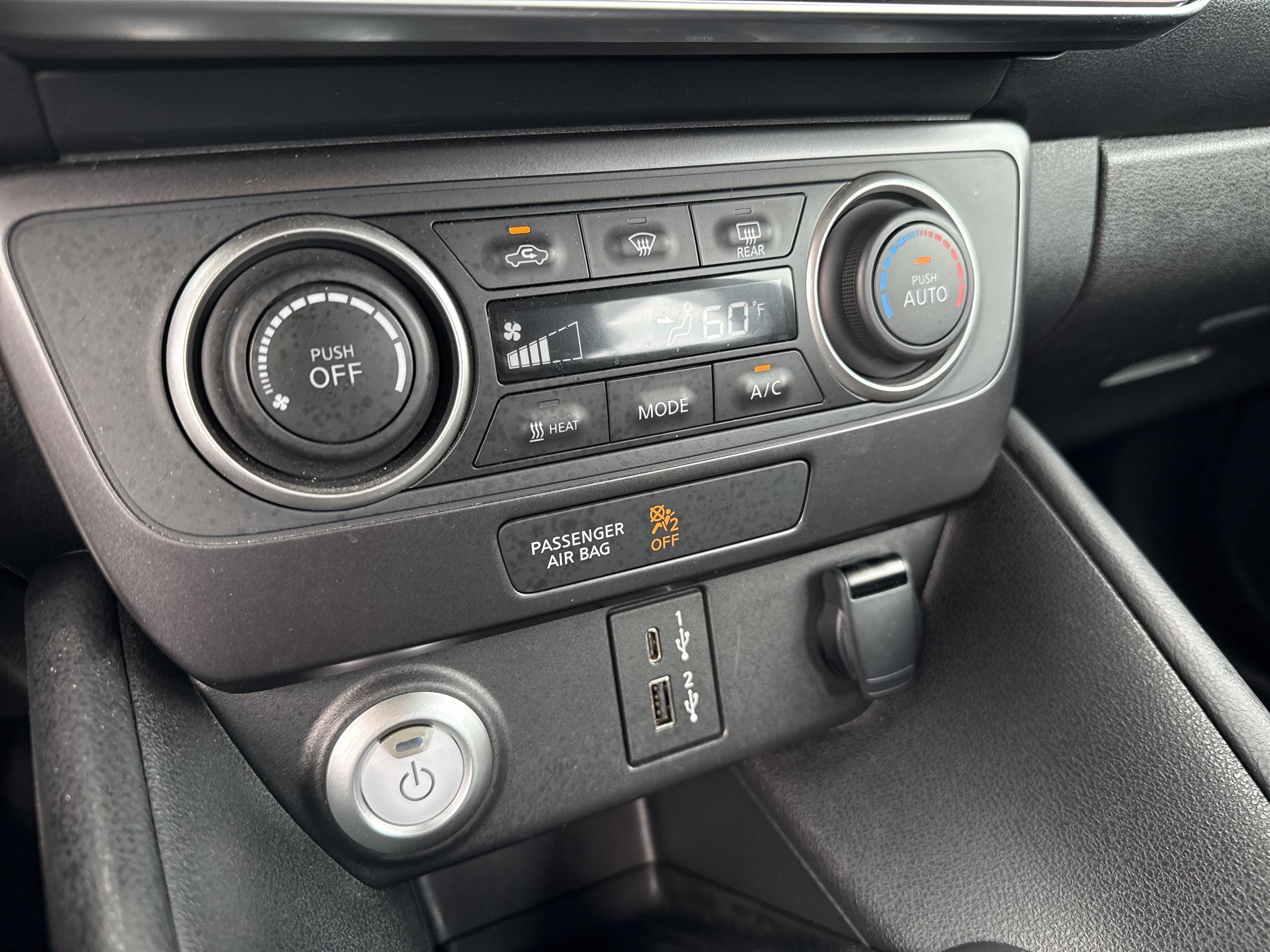 Certified 2025 Nissan Leaf S FWD image 18