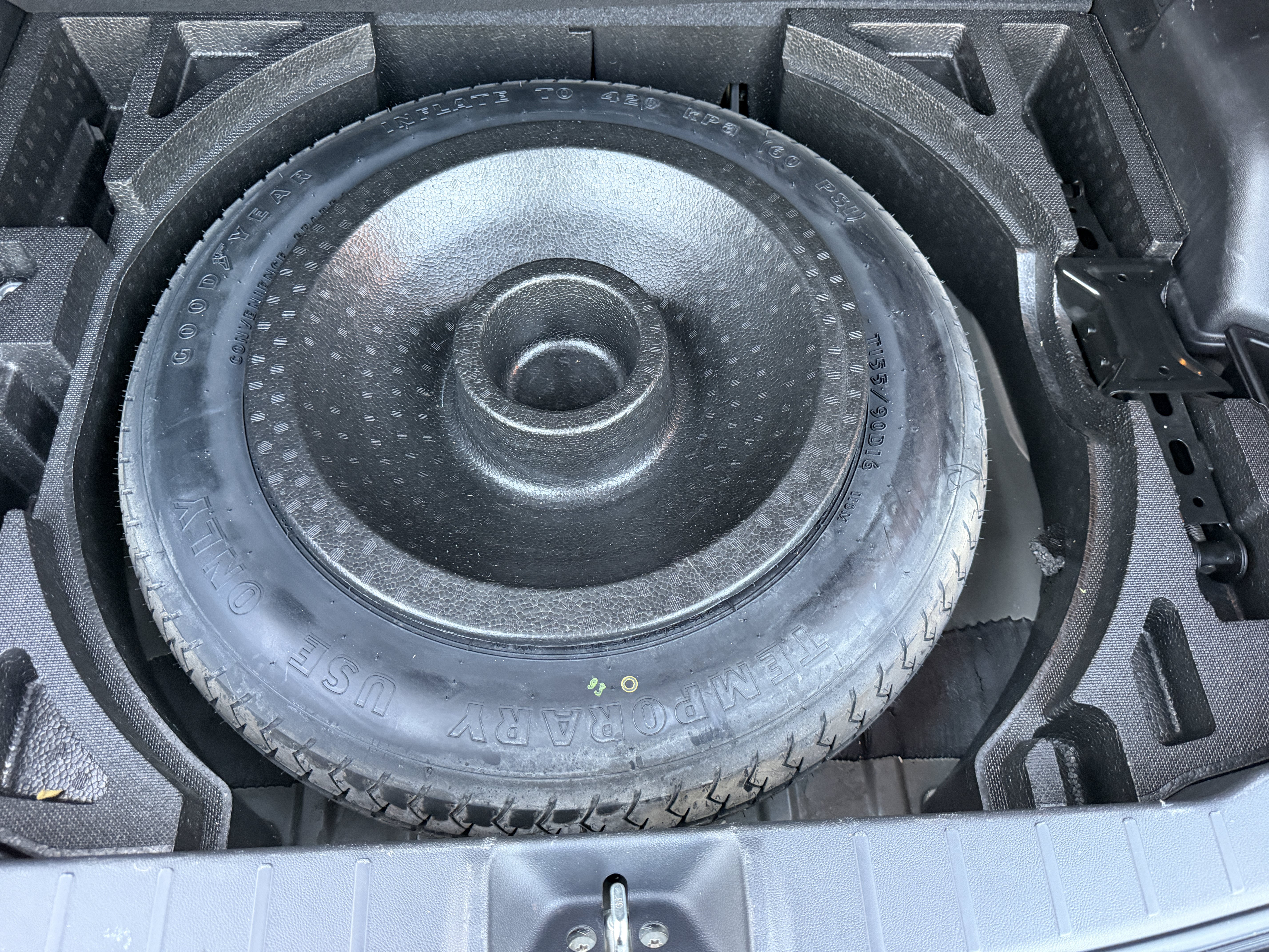 Used 2020 Mitsubishi Outlander Sport ES FWD image 39