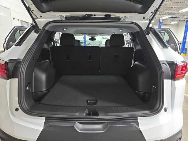New 2025 Chevrolet Blazer LT FWD image 14