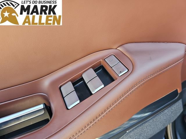 Used 2025 Lincoln Navigator Reserve AWD/4WD image 24