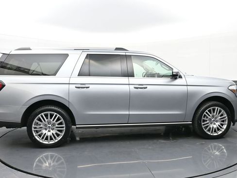 Used 2024 Ford Expedition Max Limited image 2