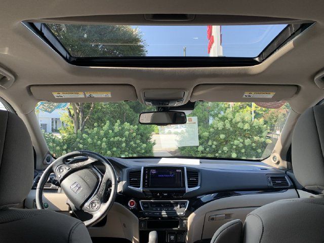 Used 2018 Honda Ridgeline RTL-E image 32