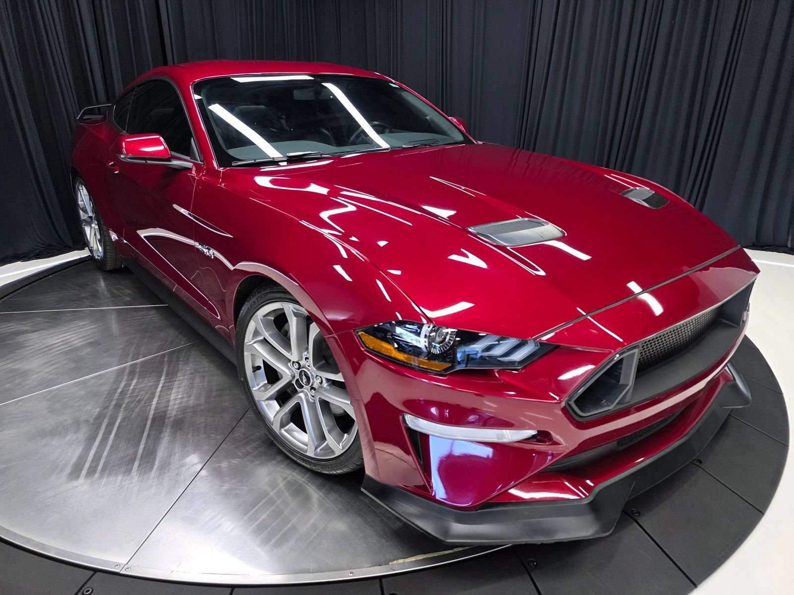 Used 2019 Ford Mustang GT Premium w/ Equipment Group 401A RWD image 44