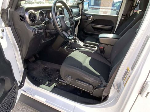 Used 2021 Jeep Wrangler Unlimited Sport image 12