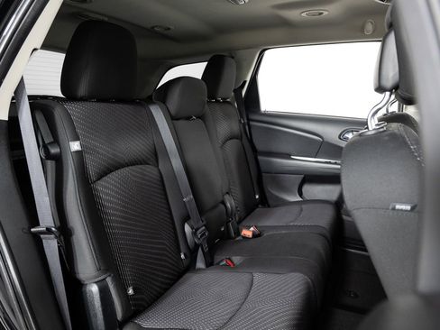 Used 2016 Dodge Journey SXT w/ Comfort/Convenience Group image 25