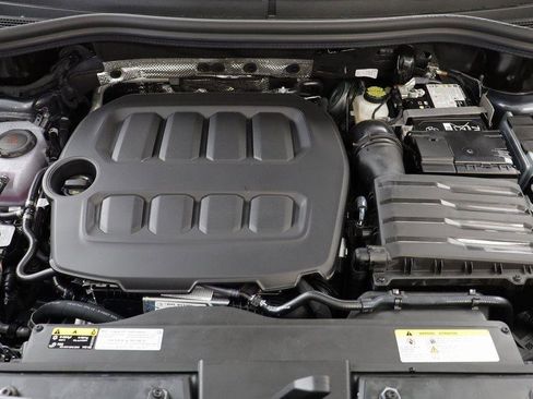 New 2025 Volkswagen Tiguan SE image 22