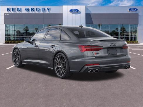 Used 2021 Audi S6 Prestige w/ Prestige Package AWD/4WD image 4