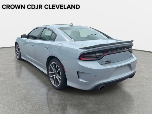 Used 2022 Dodge Charger R/T w/ Plus Group RWD image 3