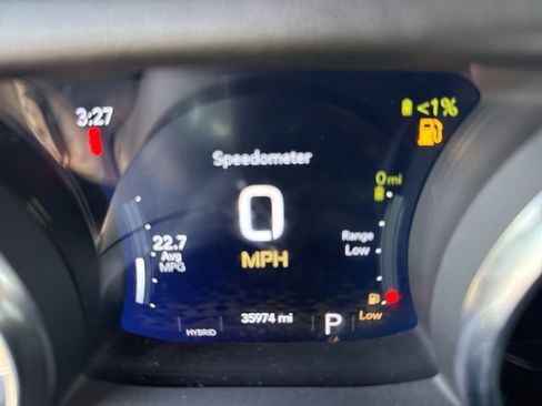 Used 2023 Jeep Wrangler Unlimited Sahara AWD/4WD image 8