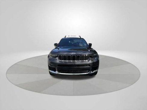 Certified 2024 Jeep Grand Cherokee L Limited RWD image 2