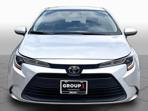 Used 2024 Toyota Corolla LE FWD image 4
