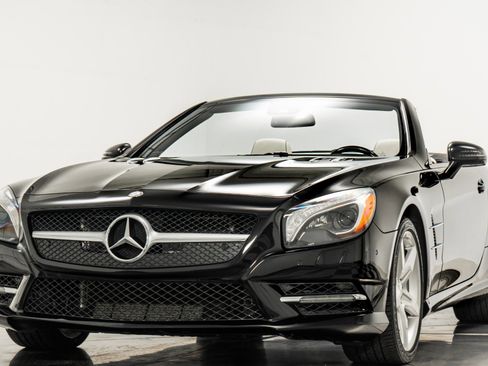 Used 2013 Mercedes-Benz SL 550 image 5