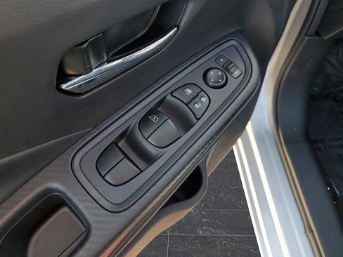 New 2025 Nissan Versa SV w/ Trunk Package image 26