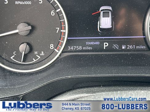 Used 2025 Nissan Pathfinder SV image 15