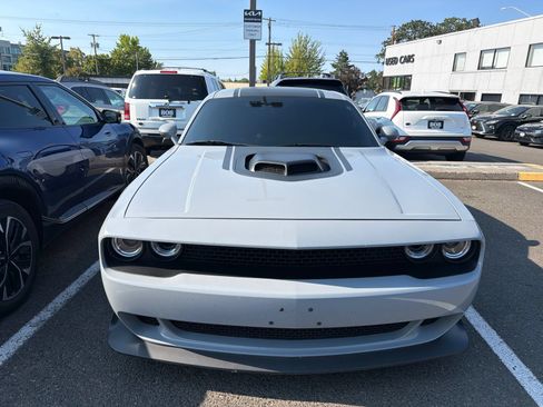 Used 2022 Dodge Challenger R/T Scat Pack RWD image 2
