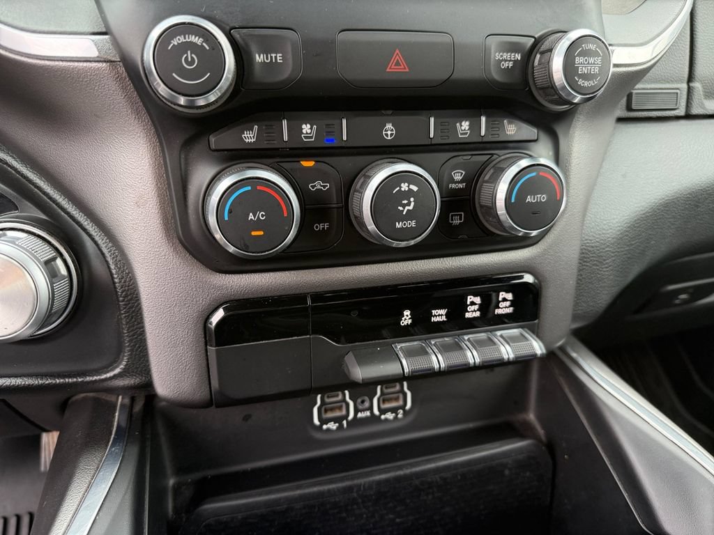 Used 2020 RAM 1500 Laramie w/ Sport Appearance Package AWD/4WD image 21