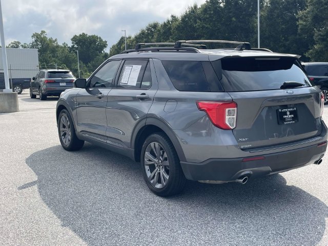 Used 2022 Ford Explorer XLT w/ Equipment Group 202A RWD image 4