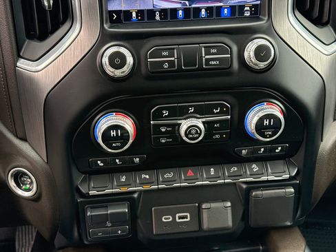 Certified 2023 GMC Sierra 3500 Denali w/ Denali Ultimate Package image 25