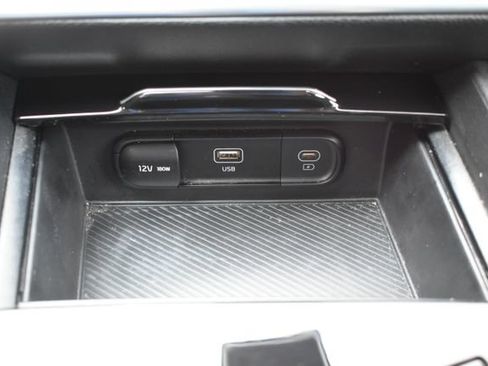 Used 2023 Kia Sportage LX AWD/4WD image 26