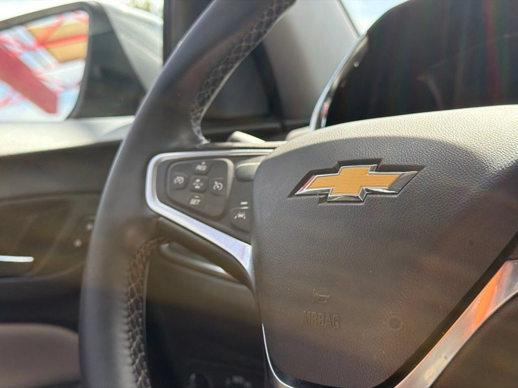 Used 2023 Chevrolet Equinox LT w/ Driver Convenience Package AWD/4WD image 29