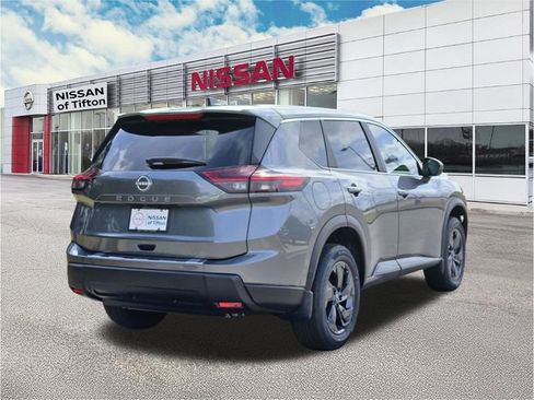 New 2026 Nissan Rogue SV w/ Cold Weather Package FWD image 4