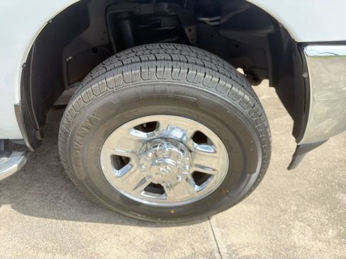 Used 2022 RAM 2500 Big Horn AWD/4WD image 41
