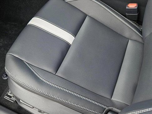 New 2025 Toyota Camry SE image 4