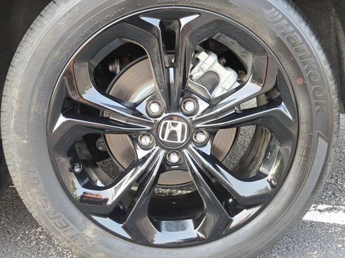 Certified 2025 Honda Accord SE image 14