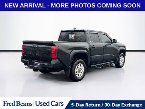 Used 2024 Toyota Tacoma SR5 image 8