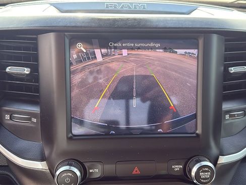 Used 2021 RAM 1500 Big Horn image 24