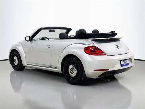 Used 2015 Volkswagen Beetle 1.8T image 4