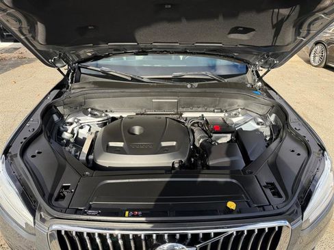 Used 2020 Volvo XC90 T6 Momentum w/ Protection Package image 17
