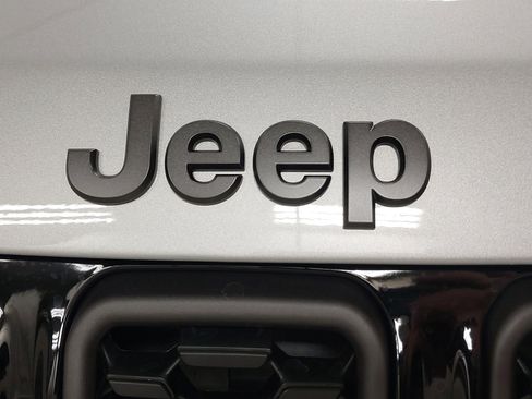 New 2026 Jeep Compass Latitude image 31