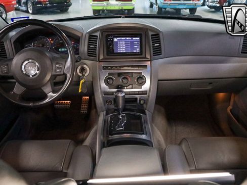 Used 2006 Jeep Grand Cherokee SRT8 image 22