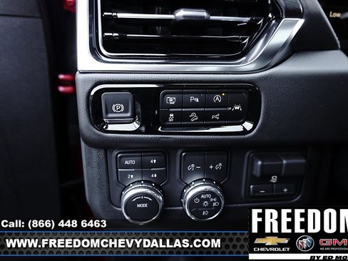 New 2025 GMC Yukon XL Denali w/ Denali Reserve Package image 27