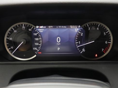 Used 2022 Land Rover Range Rover Velar R-Dynamic S image 8